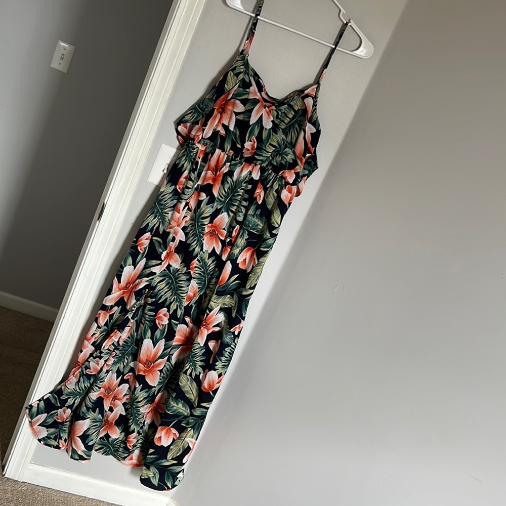 Floral dress with slit